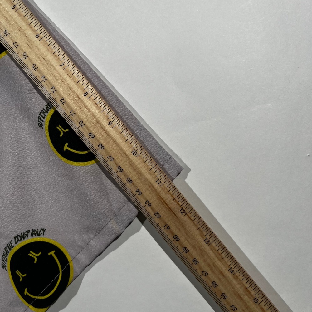 WeSC Mens Smiley Face Print Short Sleeve Button Down Shirt Grey Yellow Size XL - Picture 8 of 8